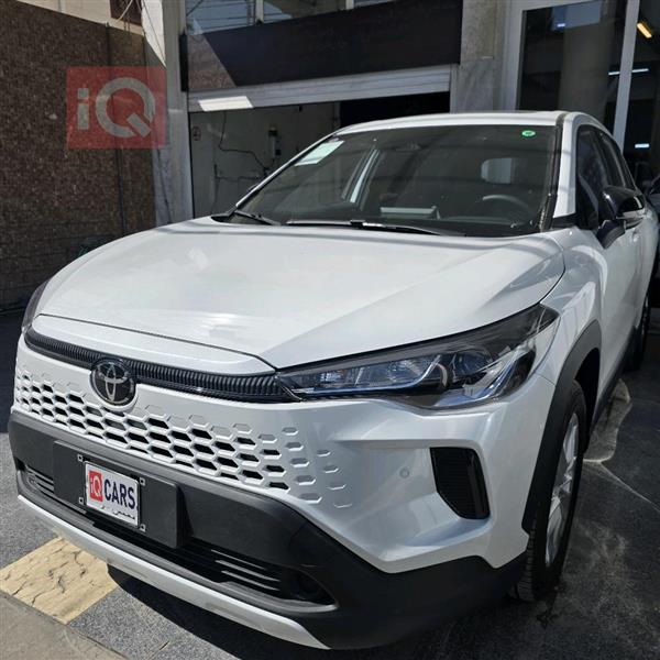 تۆیۆتا کۆرۆلا کرۆس 2025  بۆ فرۆشتن لە عێراق -  بەغداد